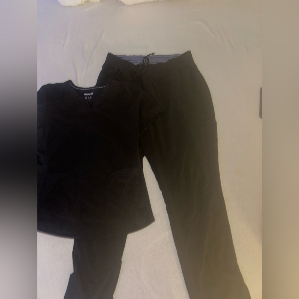 black scrub set size large good condition